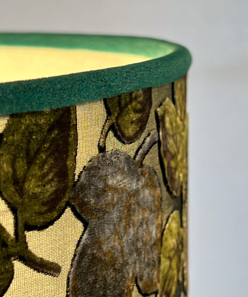 our special flock coated lampshade edge detail